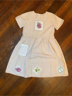ADORABLE TRUE VINTAGE 1990s Neutral Natural Fiber Hand Painted Insect Patch